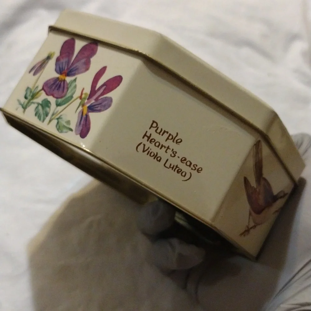 Vintage Design Richard Webb 1977 Naturalist Tin